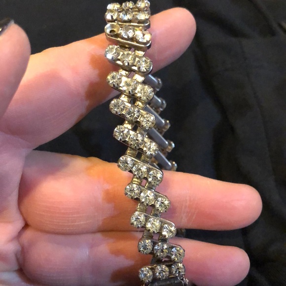Vintage Rhinestone Bracelet - Picture 4 of 6